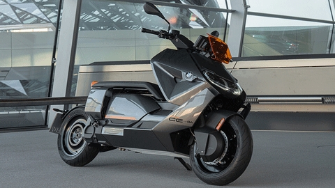 BMW CE04 – scooter électrique de style moto